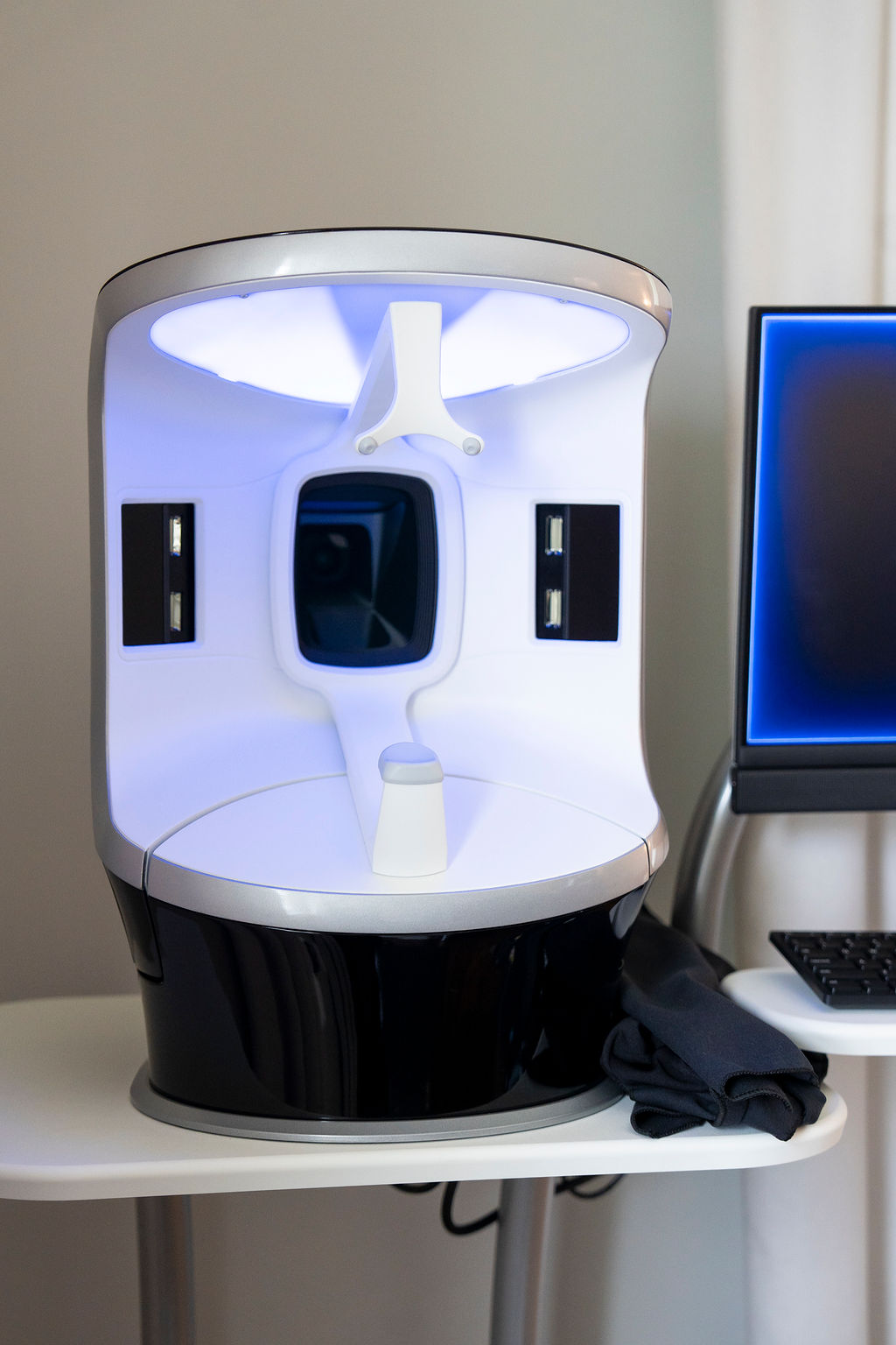Services Visia Skin Analysis DSC06090